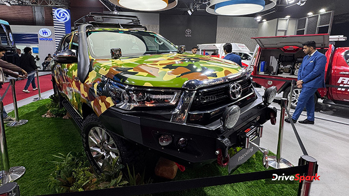 Toyota Hilux Patrol Custom