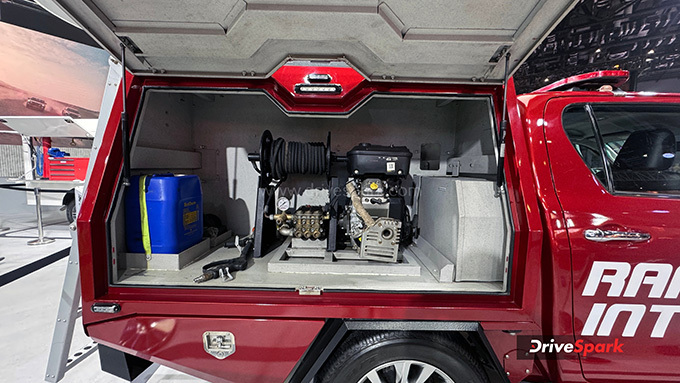 Toyota Hilux Rapid Intervention Truck