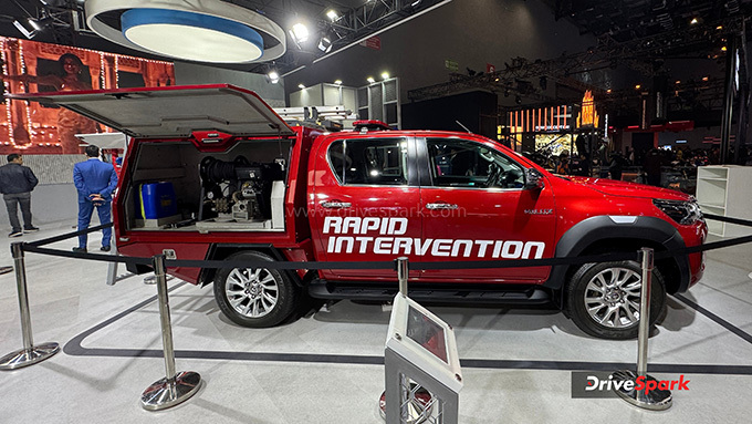 Toyota Hilux Rapid Intervention Truck