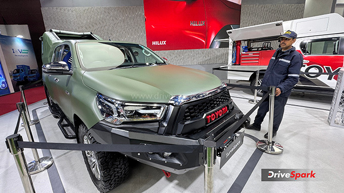 Toyota Hilux Surveillance