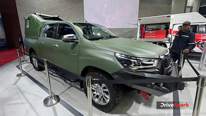 Toyota Hilux Surveillance
