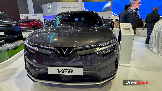 VinFast VF8