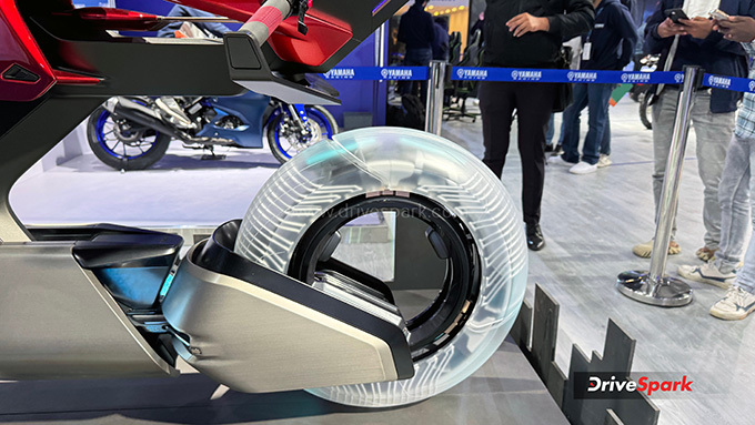 Yamaha Y/AI Concept Motorcycle
