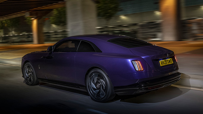 Rolls-Royce Black Badge Spectre