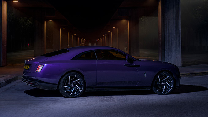 Rolls-Royce Black Badge Spectre