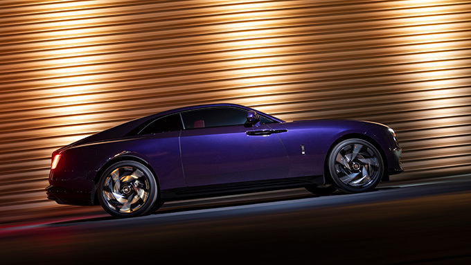 Rolls-Royce Black Badge Spectre