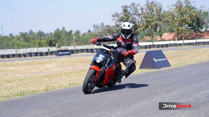 Ultraviolette F77 SuperStreet