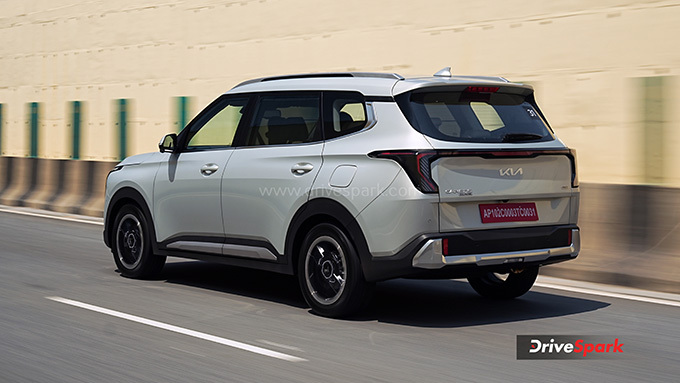 Kia Carens Clavis Review