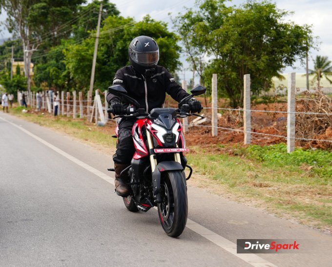 2025 Bajaj Pulsar NS400Z Review
