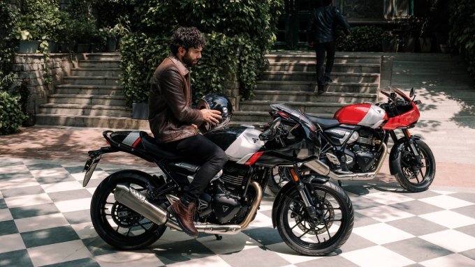 Triumph Thruxton 400