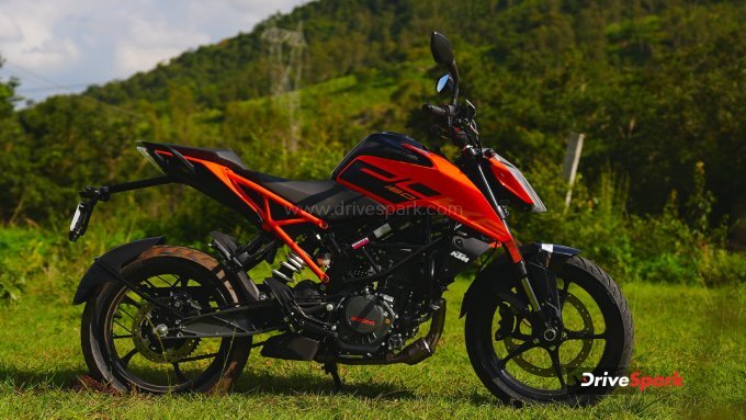KTM 160 Duke Review