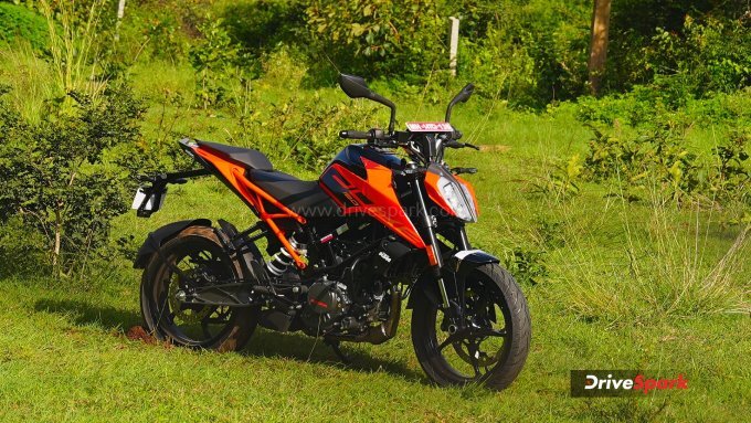 KTM 160 Duke Review