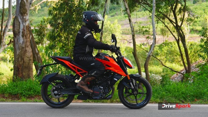 KTM 160 Duke Review