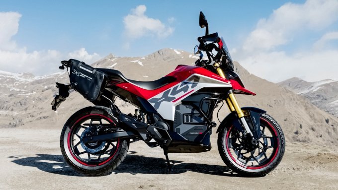 Ultraviolette X-47 Crossover