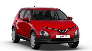 குறைவான பட்ஜெட் வின்ஃபாஸ்ட் EV கார் இந்தியாவில் சோதனை... டாடா பன்ச் காருக்கு போட்டி!!