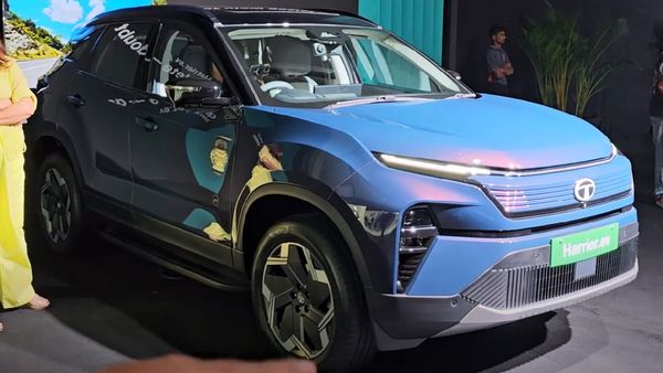 மாருதியின் முதல் எலெக்ட்ரிக் காரை ஆரம்பத்திலேயே முடிச்சி விடுறதுதான் பிளானா? குறைந்த விலையில் டாடா ஹாரியர் இவி