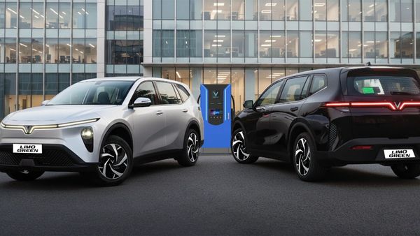 7 பேர் சொகுசா போற மாதிரி எலெக்ட்ரிக் கார்.. அதுவும் கம்மி விலையில.. எப்போ வெளியாகுதுன்னு தெரியுமா?