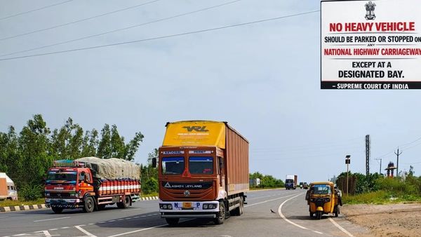 உச்ச நீதிமன்றத்தின் ஒரே உத்தரவில் மொத்தமாக மாற போகும் நெடுஞ்சாலைகள்! மீறுபவர்களுக்கு கடும் அபராதம்!