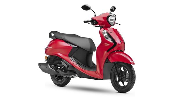 அடிமாட்டு விலையில் புதிய ஸ்கூட்டர் மாடலை களமிறக்கிய நிறுவனம்.. வசதிகள் எல்லாம் அள்ளுது!