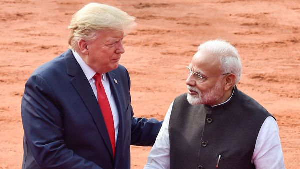கார்களின் விலை கன்னாபின்னானு உயர போகுது! எல்லாத்துக்கும் இந்த ட்ரம்ப்தான் காரணம்!