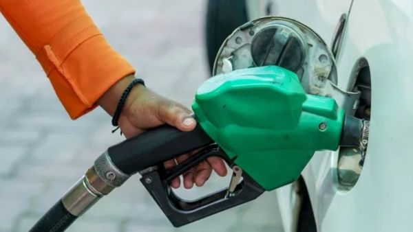 ஒவ்வொரு லிட்டர் பெட்ரோலிலும் ரூ.30 வரை மிச்சம்... E20 குறித்து மத்திய அரசு சொன்ன புதிய தகவல்!