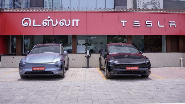 சென்னையில் காலடி பதித்தது டெஸ்லா கார் நிறுவனம்... எக்ஸ்பிரஸ் அவென்யூ மாலில் ஷோரூம் திறப்பு