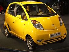 நானோவுக்கு புதிதாக 300 விற்பனை மையங்கள்: டாடா