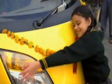 பெண்களின் மனம் கவர்ந்த காராக மாறிய டாடா நானோ