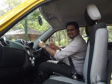 மஹிந்திரா ரேவா இ2ஓ., எலக்ட்ரிக் கார் நாள் வாடகைக்கு விடப்படுகிறது