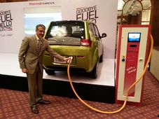  மஹிந்திரா ரேவா இ2ஓ காரின் விலை ரூ.1.7 லட்சம் குறைப்பு... ஆனால்..?!