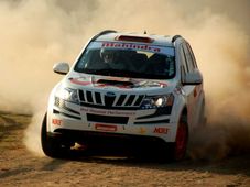 அல்ஜீரிய தேச மக்களை அசத்திய மஹிந்திரா எஸ்யூவிகள்!