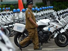 ரோந்துக்காக காஸ்ட்லி மோட்டார்சைக்கிள்களை வாங்கிய இலங்கை போலீசார்!