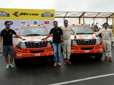 கோவை ராலி கார் பந்தயத்திலும் டீம் மஹிந்திரா அணியினர் முதலிடம்!
