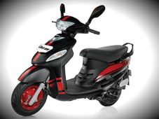 அட்டகாசமான ஸ்டைலில் புதிய மஹிந்திரா ரோடியோ ஸ்கூட்டர் அறிமுகம்!