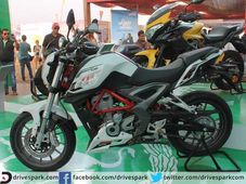 டிச.18ல் இந்தியாவில் விற்பனைக்கு வருகிறது பெனெல்லி டிஎன்டி 25 பைக்!