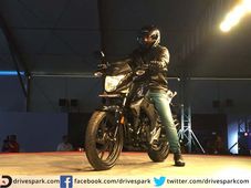 ஹோண்டா நிறுவனத்தின் சிபி ஹார்னெட் 160ஆர் மோட்டார்சைக்கிள் அறிமுகம்