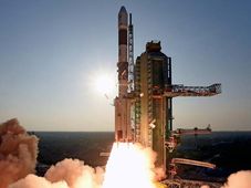 இந்தியர்களை பெருமை கொள்ள செய்த இஸ்ரோவின் சாதனைகள்!
