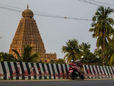டிவிஎஸ் வீகோ ஸ்கூட்டருடன் பொங்கல் கொண்டாட்டம்!
