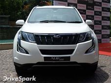 மகிந்திரா ஸ்கார்ப்பியோ, எக்ஸ்யூவி500 பெட்ரோல் கார்கள் விரைவில் அறிமுகம்
