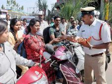 நகல் ஓட்டுனர் உரிமத்தை பெறுவதற்கான வழிமுறைகள்!