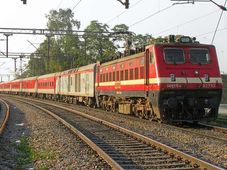 மும்பை- டெல்லி இடையே மிக அதிவேக ராஜ்தானி எக்ஸ்பிரஸ் ரயில் அறிமுகமாகிறது!