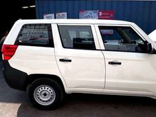 ஸைலோவுக்கு மாற்றாக வரும் புதிய மஹிந்திரா டியூவி300 ப்ளஸ் காரின் ஸ்பை படங்கள்!