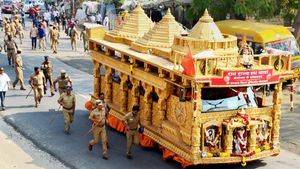ரத யாத்திரை வாகனம் சட்ட விதிமீறலா?