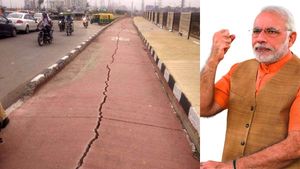 மோடி திறந்து வைத்த 14 வழி சாலை 2 மாதத்தில் சேதம்; அம்பலமாகிறது இமாலய ஊழல்?