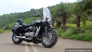 டிரையம்ப் போனிவில் ஸ்பீடுமாஸ்டர் பைக்... டெஸ்ட் டிரைவ் ரிப்போர்ட்