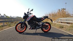 கேடிஎம் 125 ட்யூக் பைக்கின் விற்பனை  அதிரடி துவக்கம்!