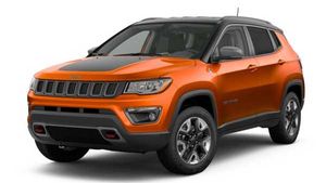 ஜீப் காம்பஸ் ட்ரெயில்ஹாக் எஸ்யூவியின் சோதனை முறை உற்பத்தி துவங்கியது!
