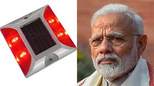 சிலைக்காக ரூ.3,000 கோடி செலவிட்ட மோடி- ரூ.100 செலவு செய்திருந்தால் இந்த விபத்தை தவிர்த்திருக்கலாம்!