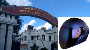 ஆசிரியர்களுக்கு அதிரடி உத்தரவிட்ட தமிழக பள்ளிக் கல்வித்துறை: என்னனு தெரிஞ்சா ஆச்சரியப்படுவீங்க!