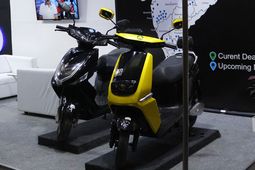 2 புதிய எலெக்ட்ரிக் ஸ்கூட்டர் கான்செப்ட்டுகளை காட்சிப்படுத்திய அவான்!